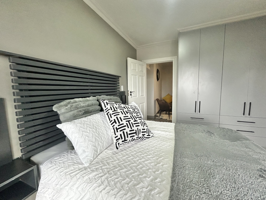 3 Bedroom Property for Sale in Wavecrest Eastern Cape